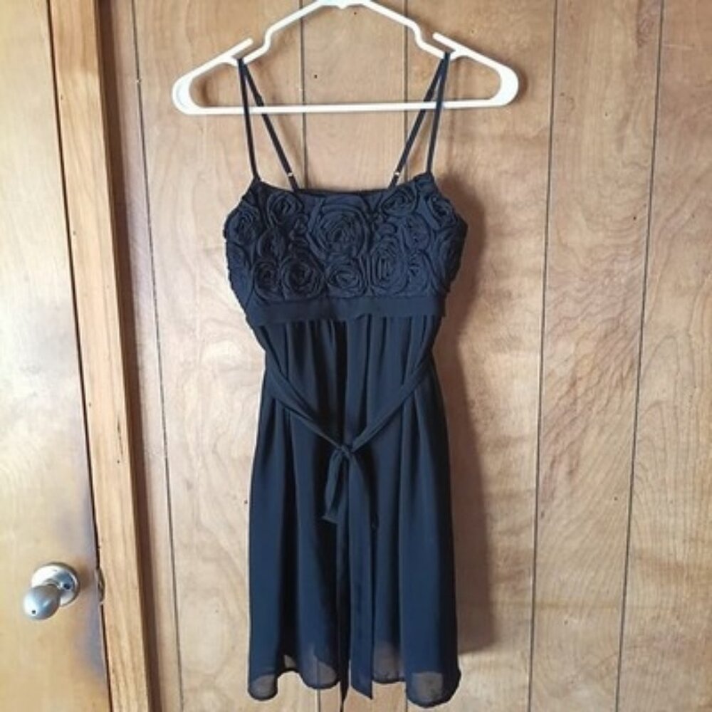 Forever 21 Twenty One Black Rosette Floral Spaghetti Strap Chiffon Dress Size S